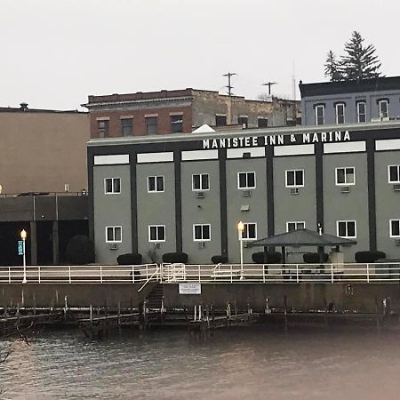 Manistee Inn & Marina المظهر الخارجي الصورة