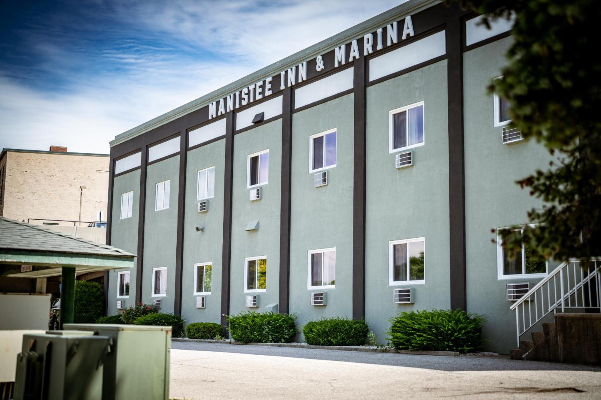 Manistee Inn & Marina المظهر الخارجي الصورة